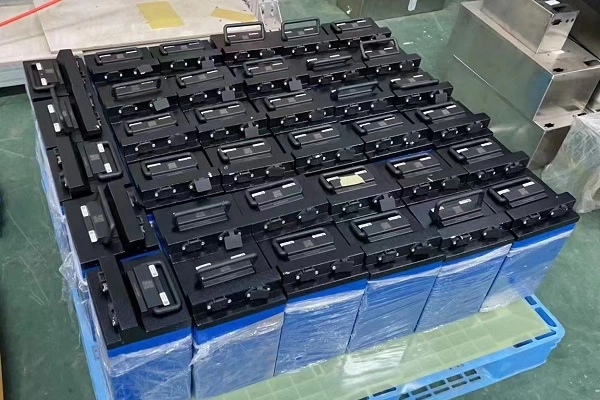 电动车换电柜电池